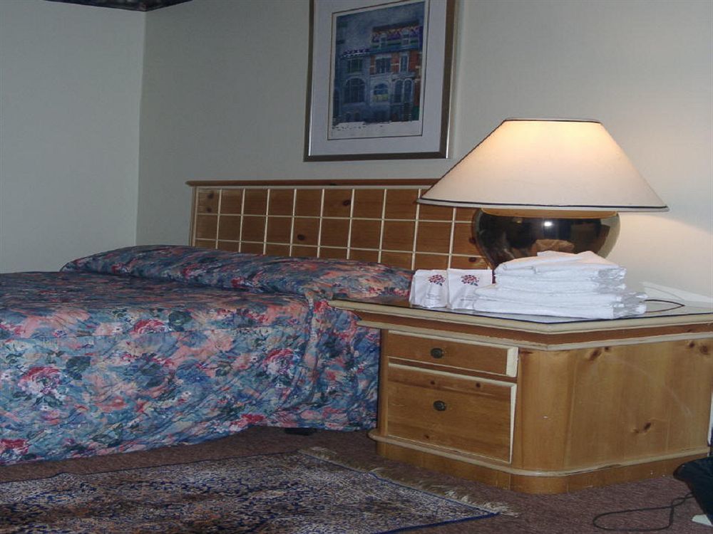 Hotel Arena Palace Montreal Ngoại thất bức ảnh