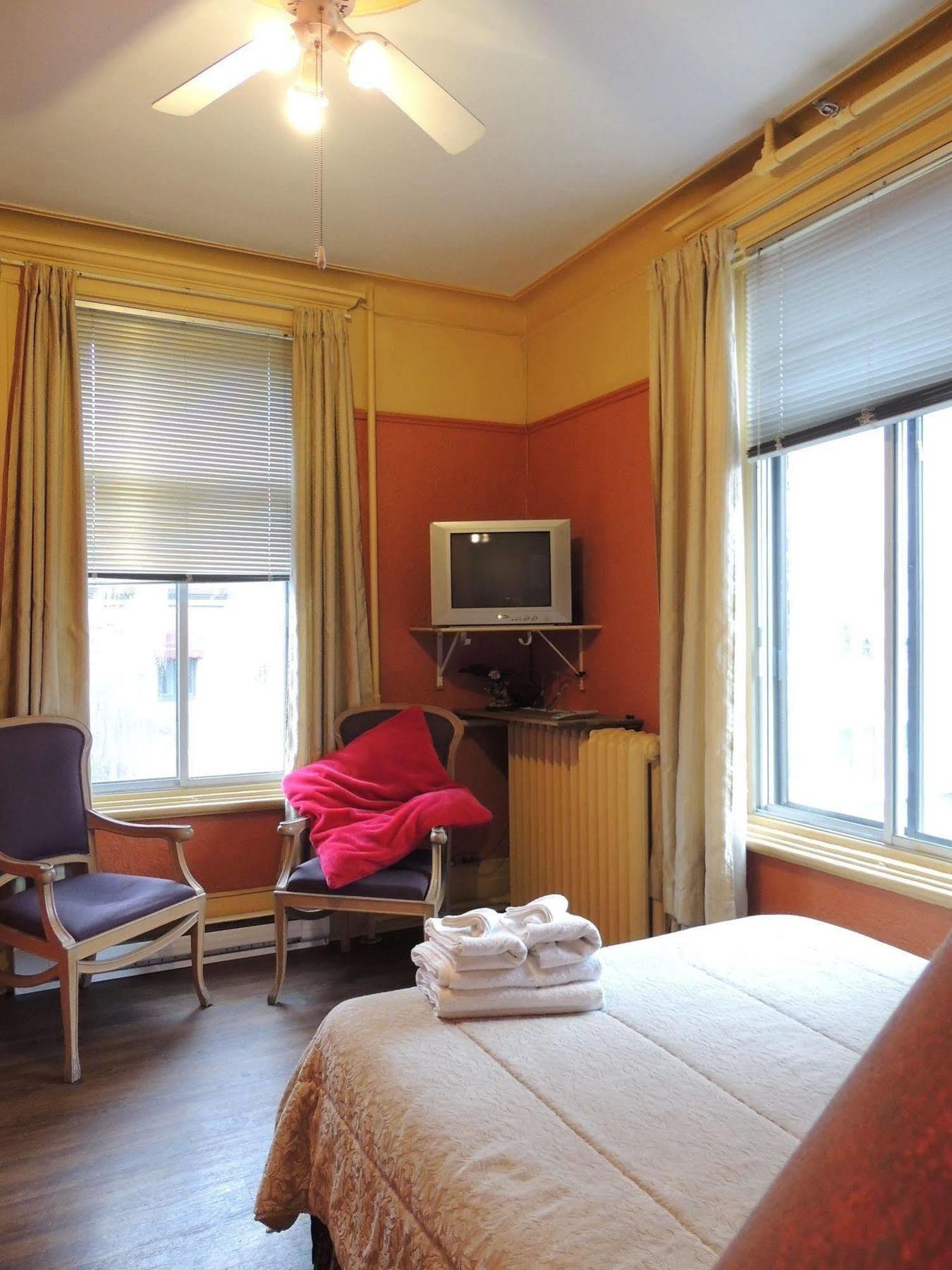Hotel Arena Palace Montreal Ngoại thất bức ảnh