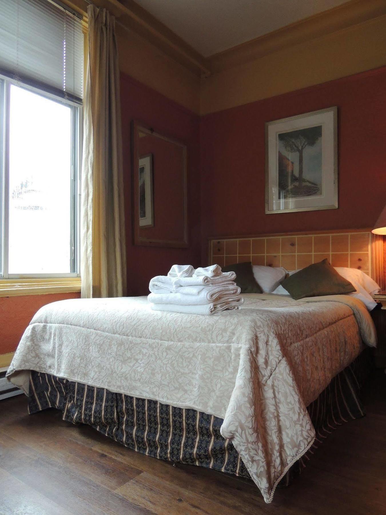 Hotel Arena Palace Montreal Ngoại thất bức ảnh
